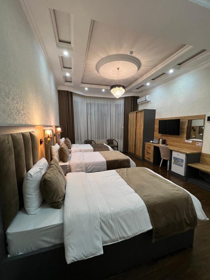 Hotel Sharq 두샨베 외부 사진