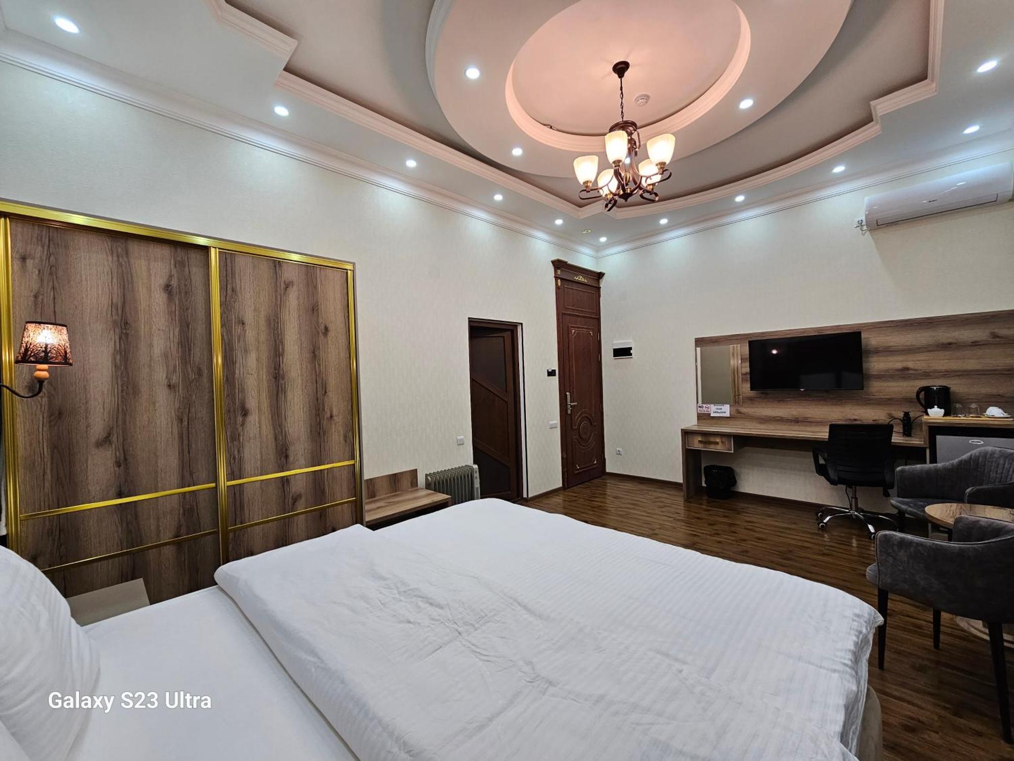 Hotel Sharq 두샨베 외부 사진