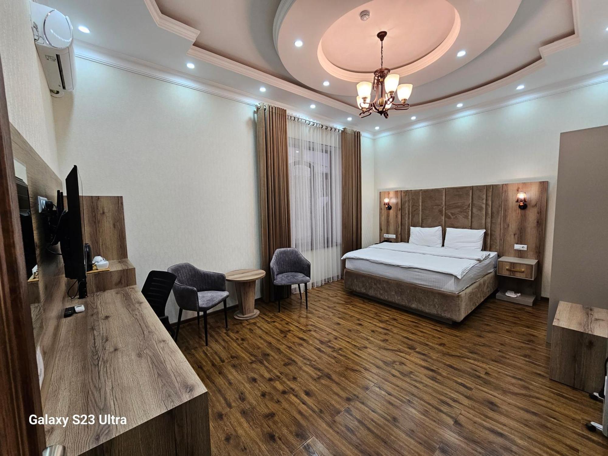 Hotel Sharq 두샨베 외부 사진
