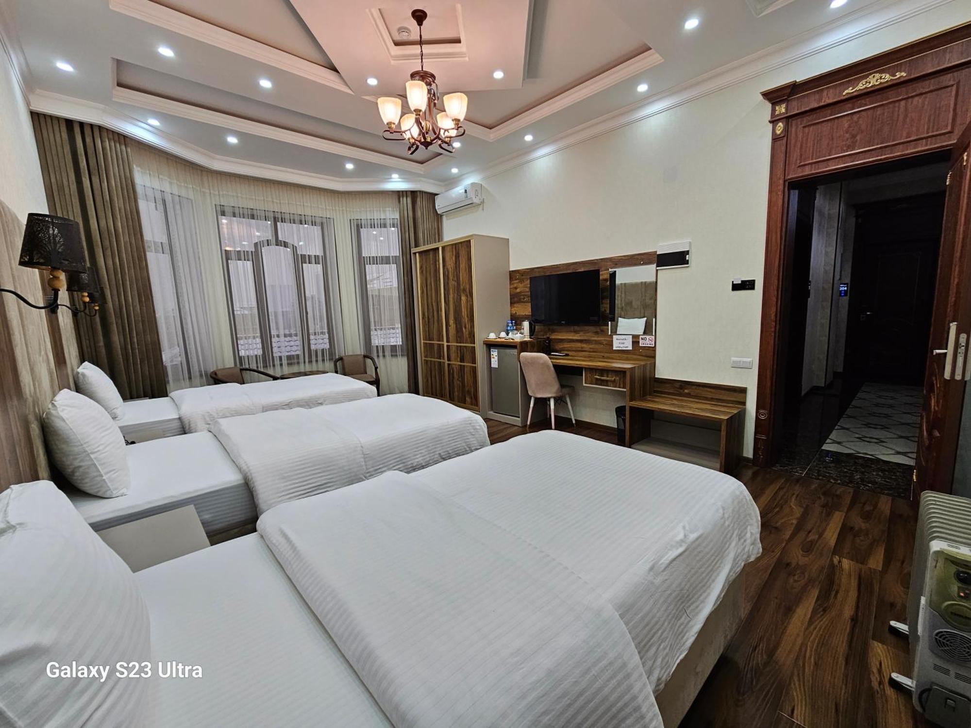 Hotel Sharq 두샨베 외부 사진