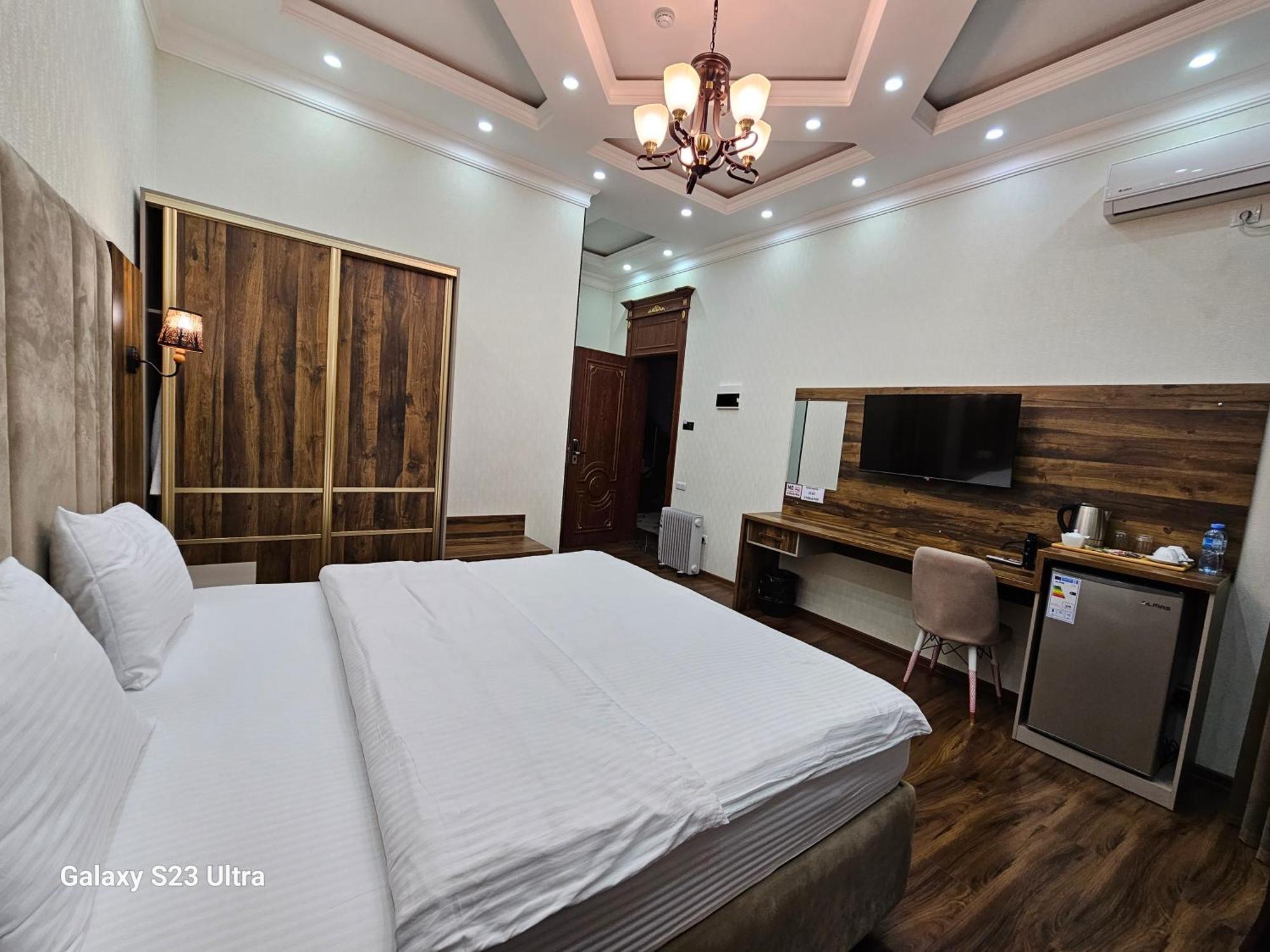Hotel Sharq 두샨베 외부 사진